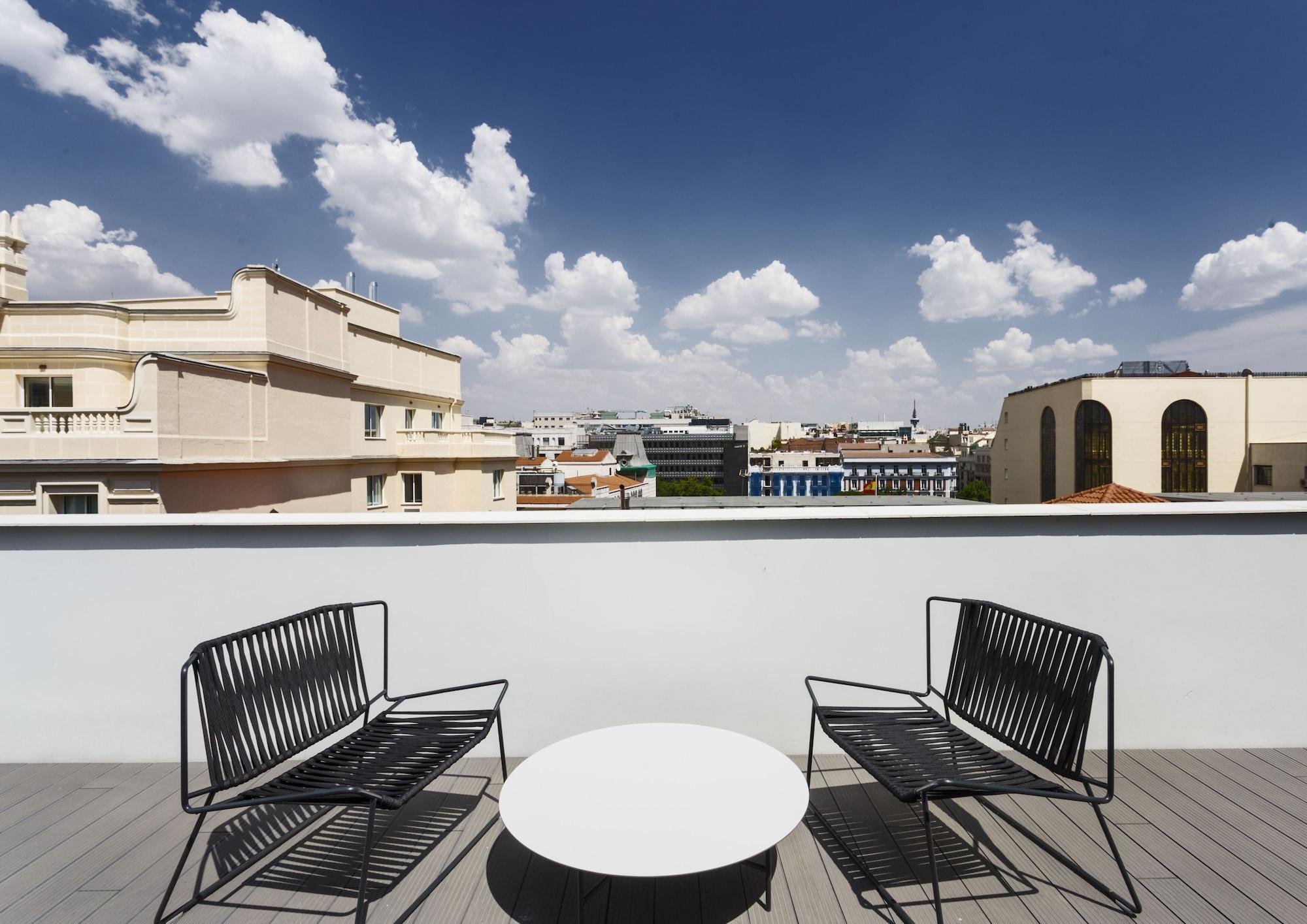 One Shot Fortuny 07 Madrid Exterior foto