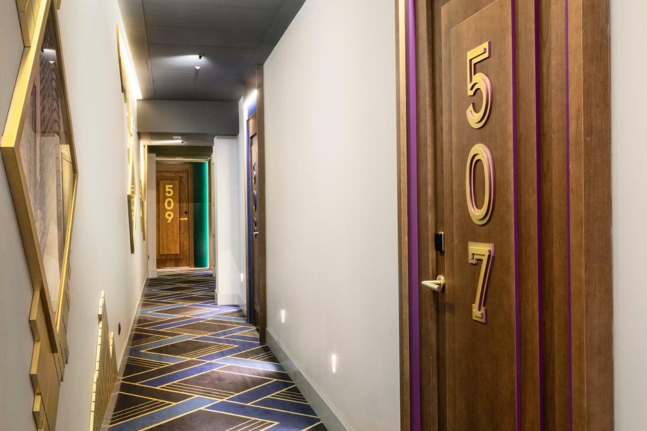 One Shot Fortuny 07 Madrid Exterior foto